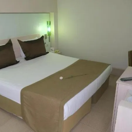 Hotel Ambassador & 4*