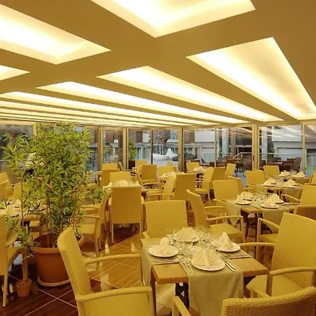 Ambassador & Hotel