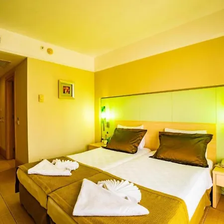Ambassador & Hotel 4*