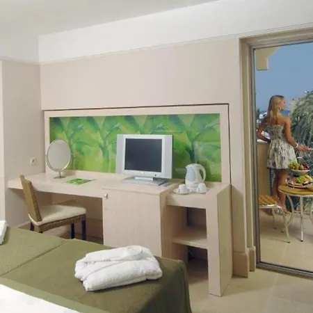 Ambassador & Hotell Antalya